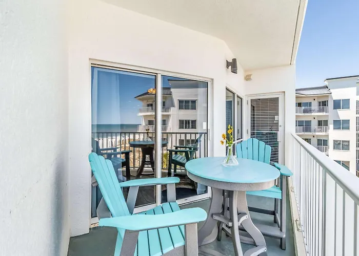 Gulf-view In Beachfront Complex With A Balcony Ac Pools & Gym Holiday home *