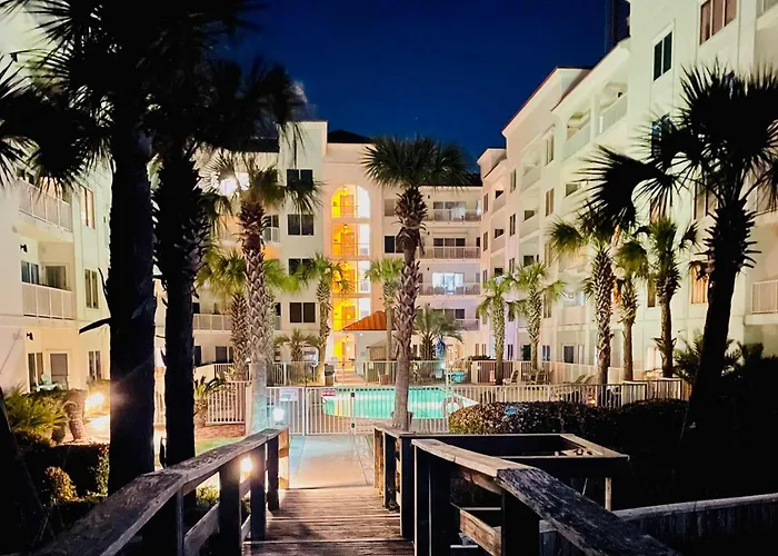 Gulf-view In Beachfront Complex With A Balcony Ac Pools & Gym